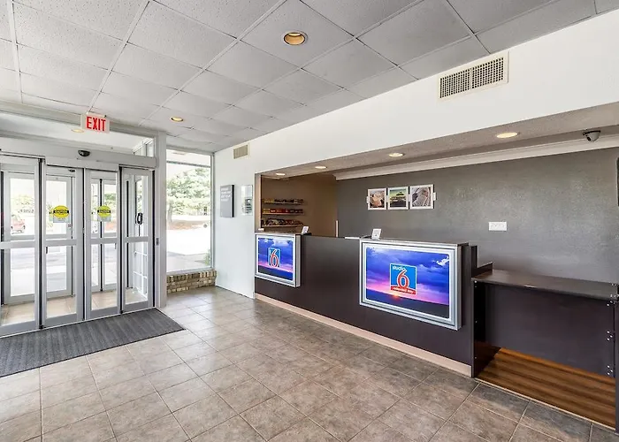 6-pekin, Il Hotel