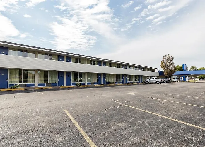 6-pekin, Il Hotel