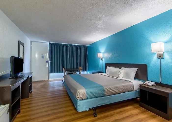 6-pekin, Il Hotel 2*